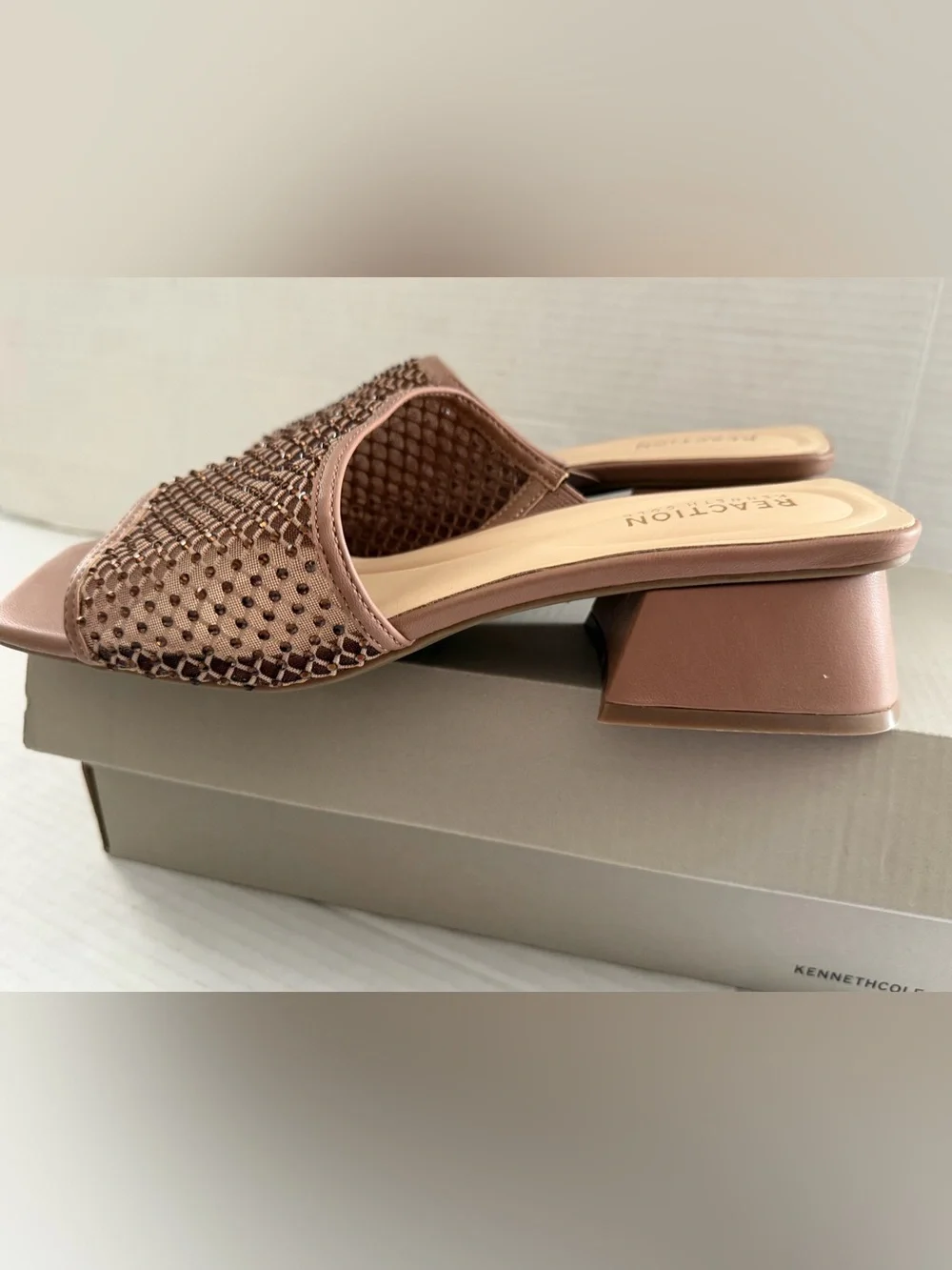 Kenneth Cole Reaction Buenita Rhinestone Mesh Block Heel Sandal Shoes Size 9